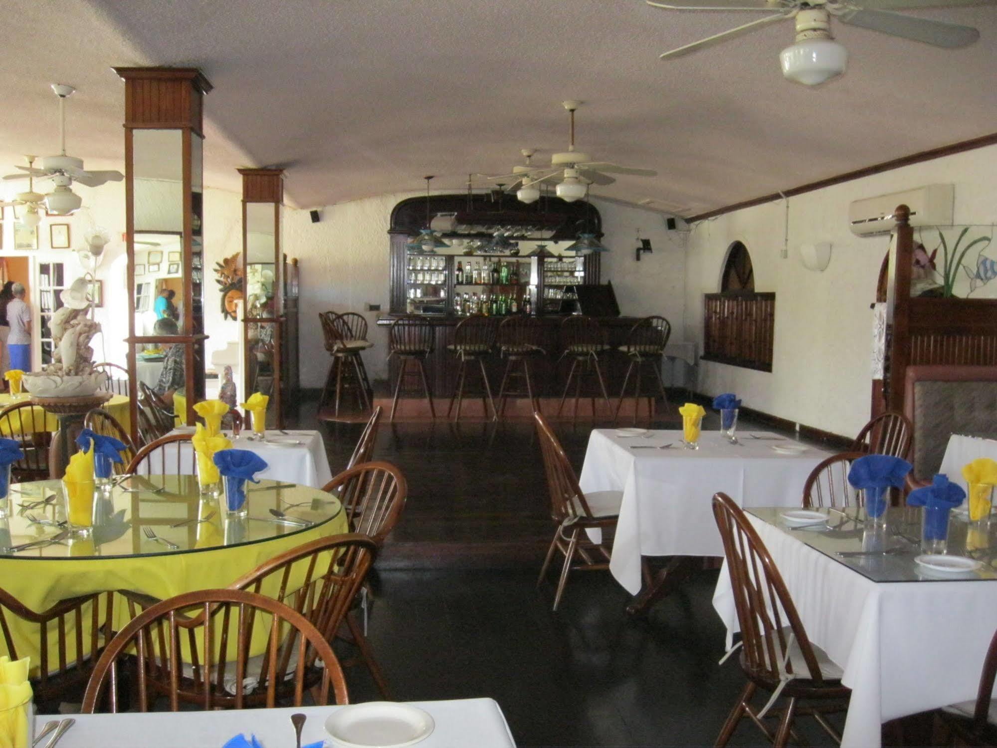 Fisherman'S Inn Hotel Florence Hall Dış mekan fotoğraf